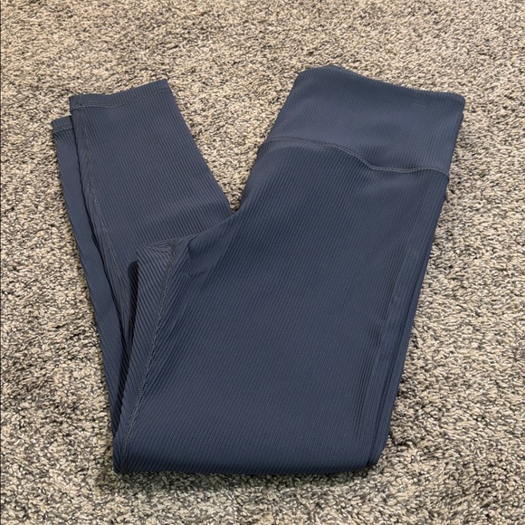 Athleta Pants - Athleta Elation Rib Leggings 26” size large